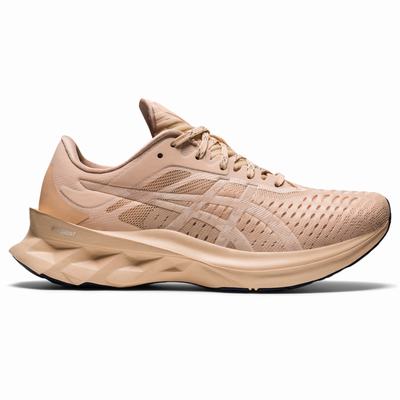 Női Asics Sns X Asics Novablast Utcai Cipő AS2043579 Rózsaszín/Rózsaszín